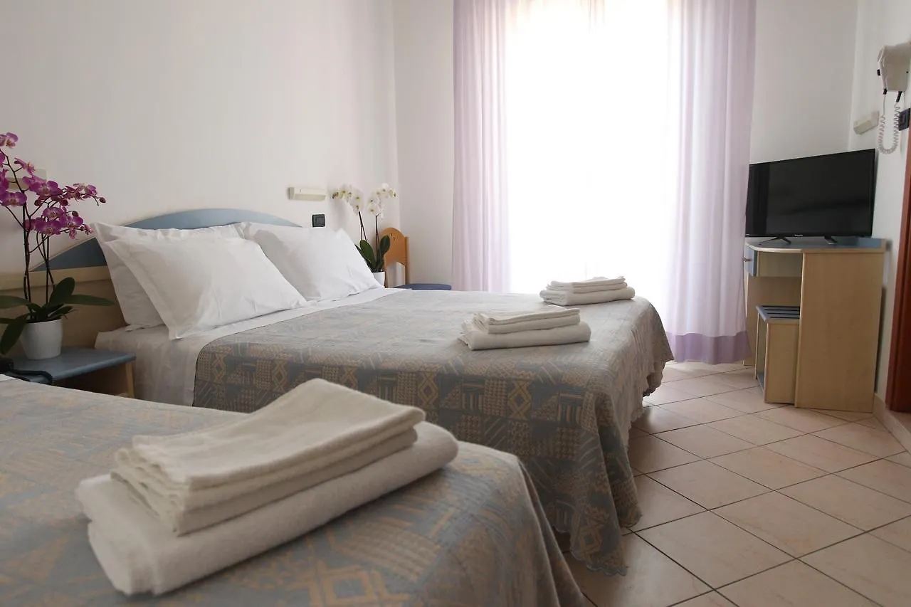 Hotel Giorg - Waterpark Included Rimini